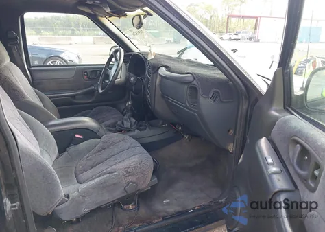 1998 GMC Jimmy Sls z USA, uszkodzony, nr VIN 1GKCS13W0W2530290